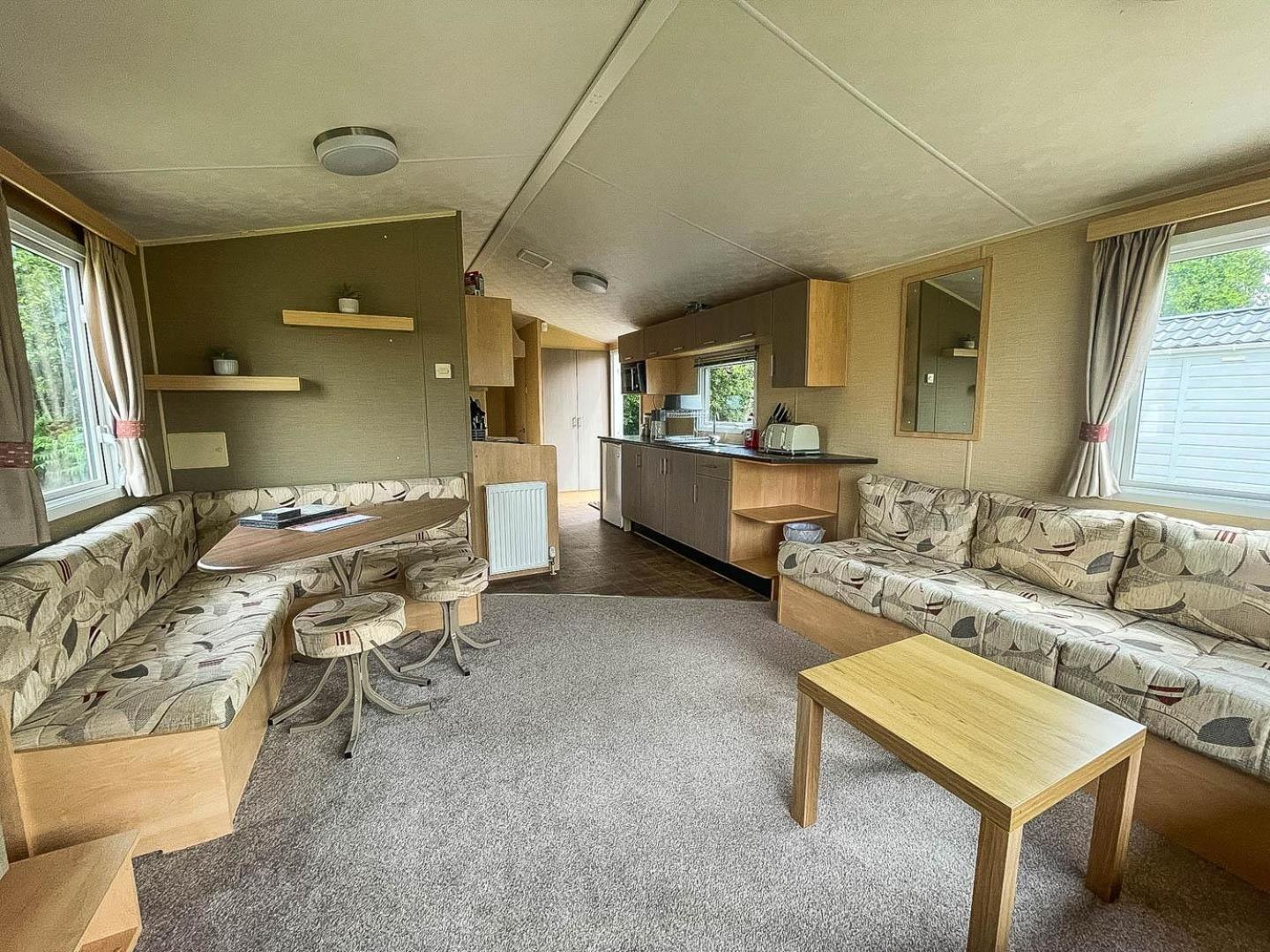 Cosy 8 Berth Caravan At Valley Farm Holiday Park In Essex Ref 46671V Hotel Great Clacton Exterior photo